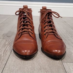 Vintage CALICO Cognac Brown Leather Cap Toe Ankle Boots 6M *sizing runs small